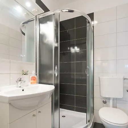 Apartman Nana *