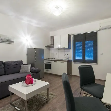 Nana Apartment